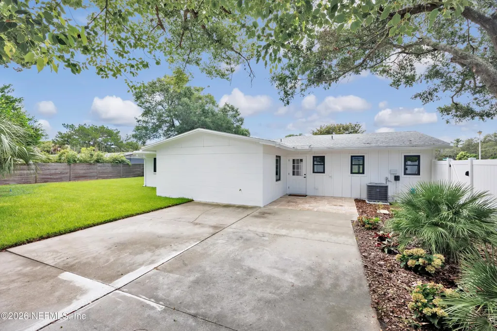 1124 Oceanwood Drive S Neptune Beach FL 32266