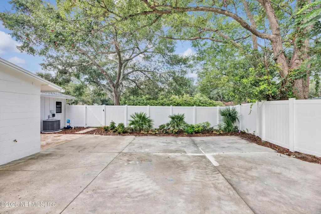 1124 Oceanwood Drive S Neptune Beach FL 32266