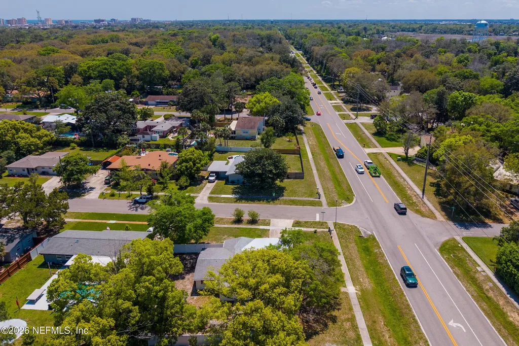 1124 Oceanwood Drive S Neptune Beach FL 32266