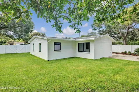 1124 Oceanwood Drive S Neptune Beach FL 32266