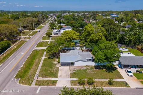 1124 Oceanwood Drive S Neptune Beach FL 32266