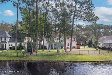 8644 Hampshire Glen Drive S Jacksonville FL 32256