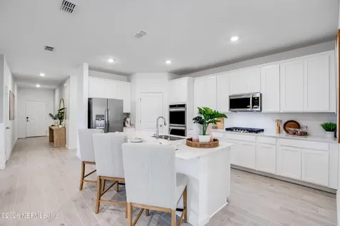 8282 Horsebit Circle Jacksonville FL 32219