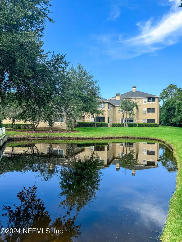 1655 The Greens Way Jacksonville Beach FL 32250