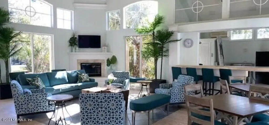 1655 The Greens Way Jacksonville Beach FL 32250