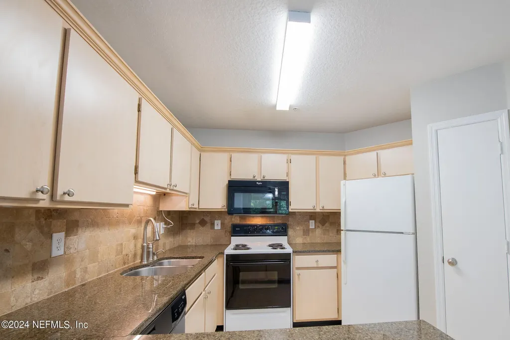 1655 The Greens Way Jacksonville Beach FL 32250