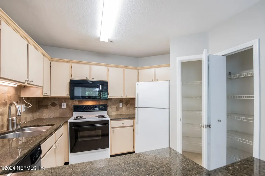 1655 The Greens Way Jacksonville Beach FL 32250