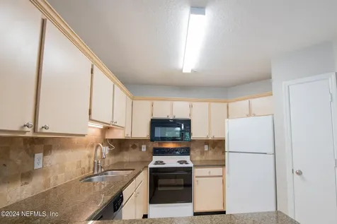 1655 The Greens Way Jacksonville Beach FL 32250