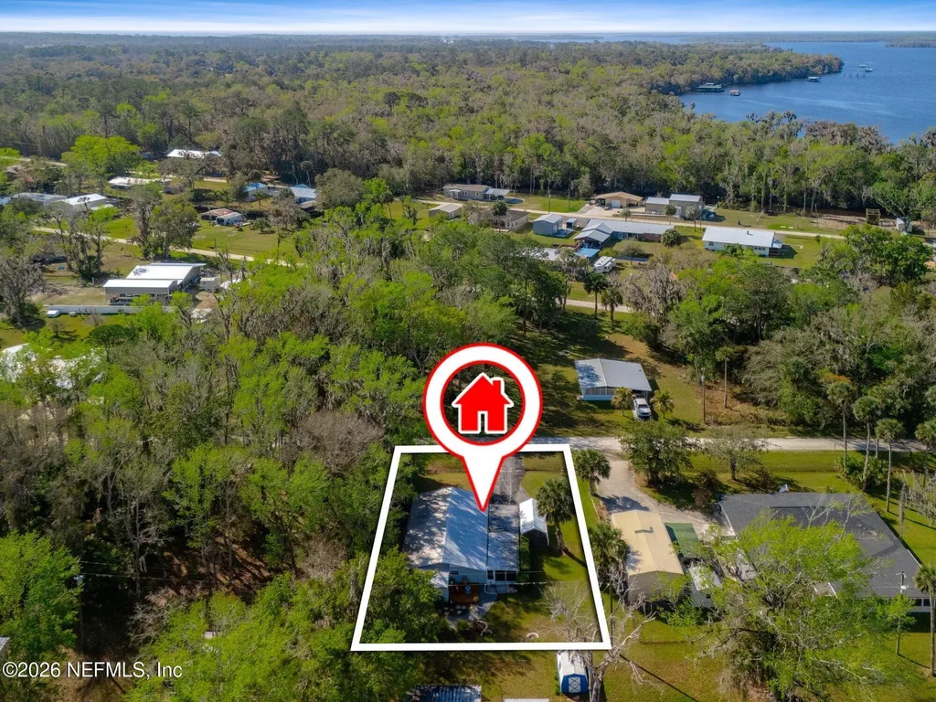 118 Ludwig Avenue Crescent City FL 32112
