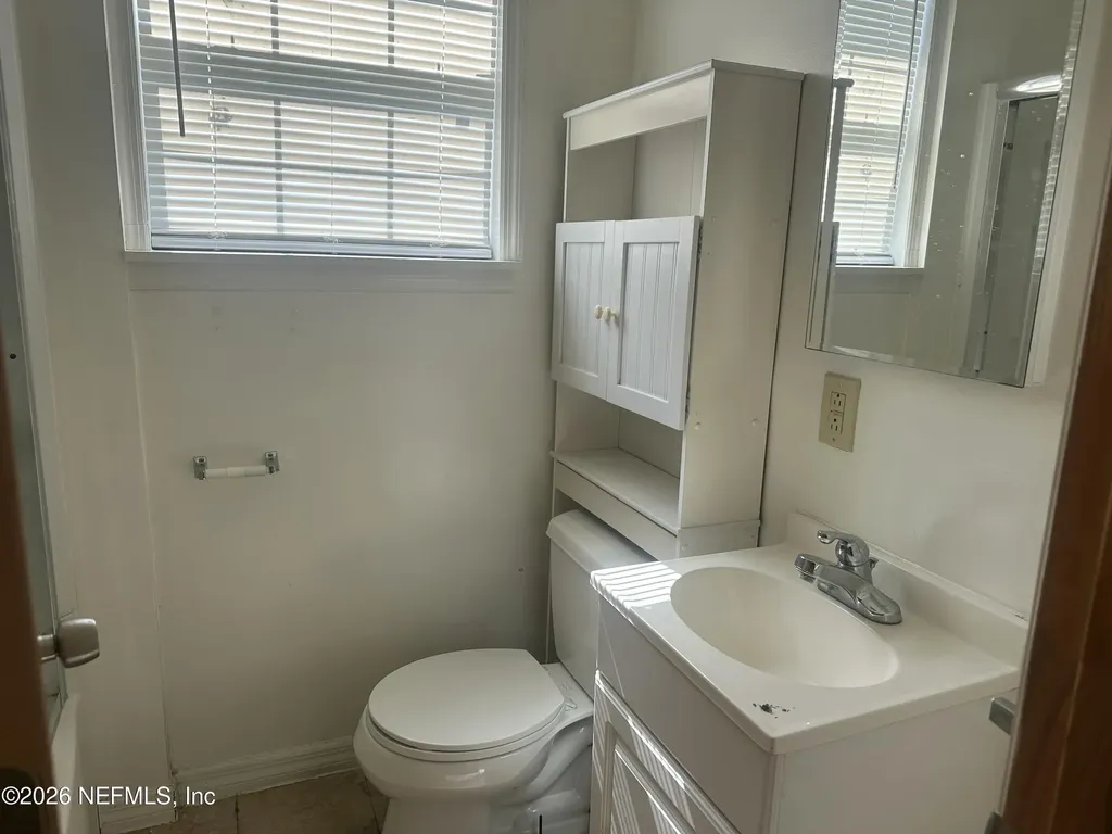 1320 Pinegrove Court Jacksonville FL 32205