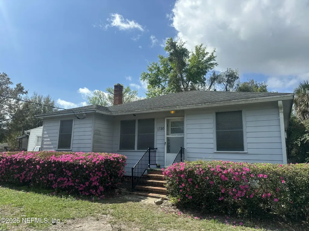 1320 Pinegrove Court Jacksonville FL 32205