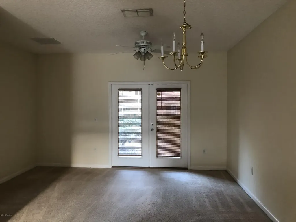 1521 Fieldview Drive Jacksonville FL 32225