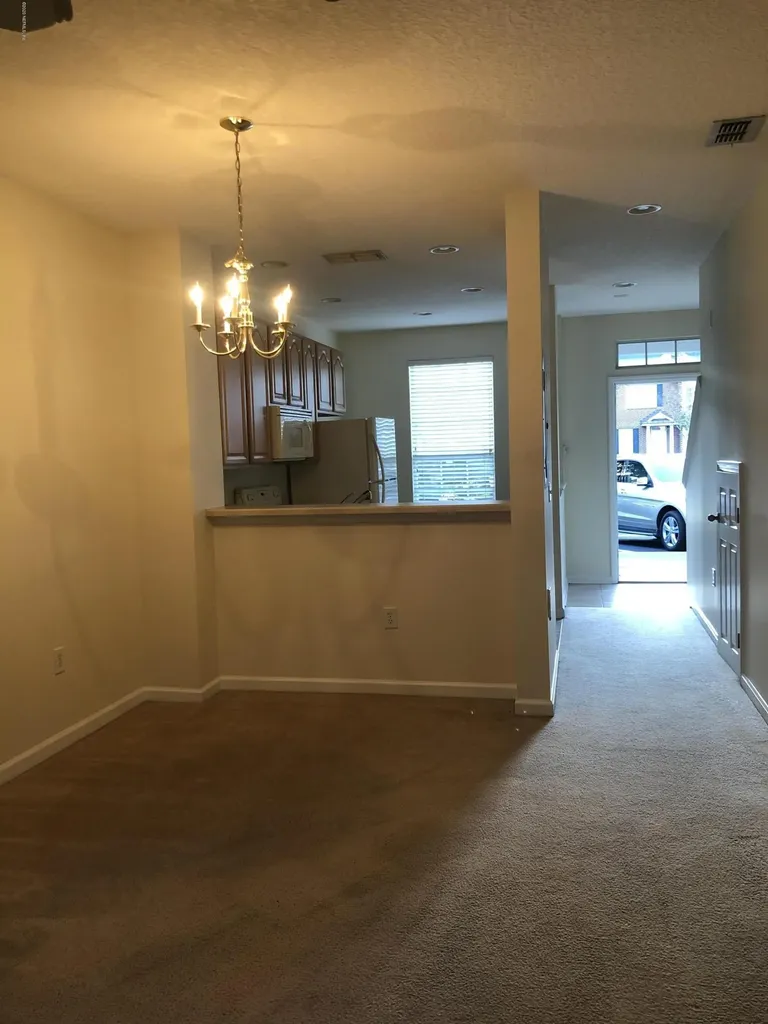 1521 Fieldview Drive Jacksonville FL 32225