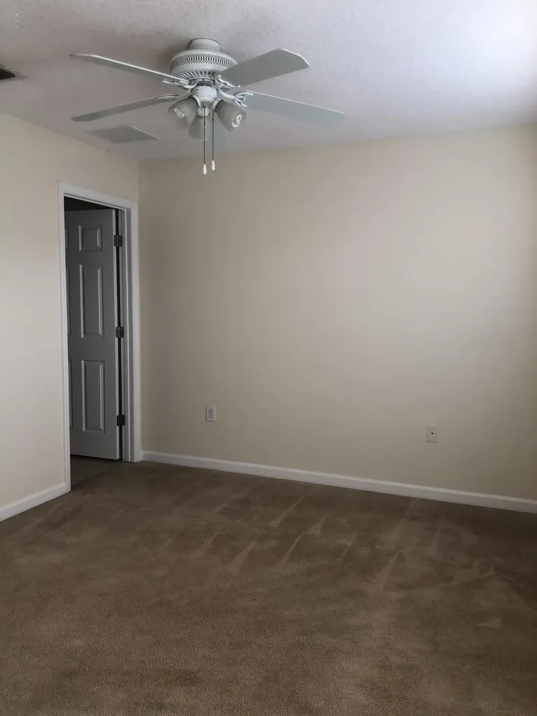 1521 Fieldview Drive Jacksonville FL 32225