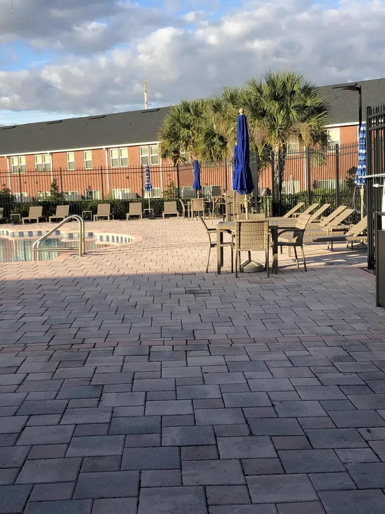 1521 Fieldview Drive Jacksonville FL 32225