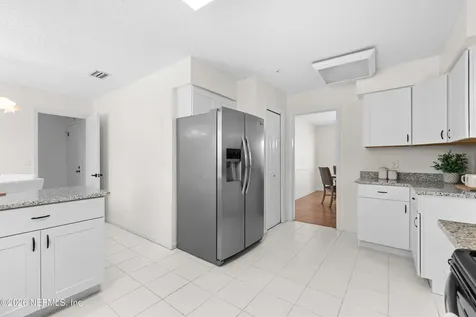 11402 Sedgemoore Drive W Jacksonville FL 32223