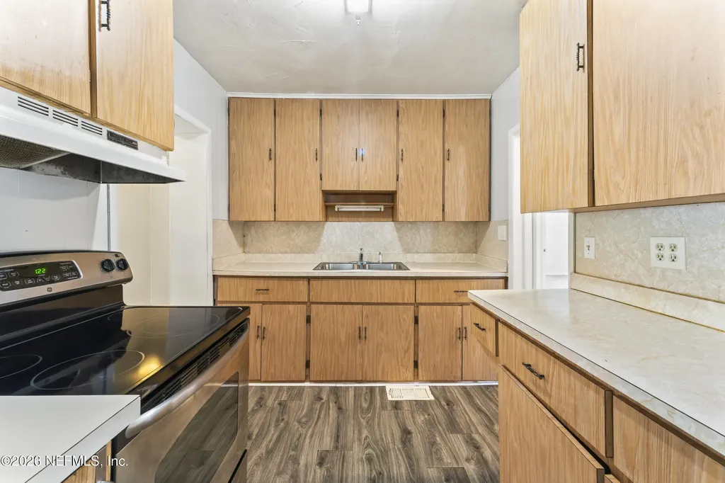 4616 Timuquana Road Jacksonville FL 32210