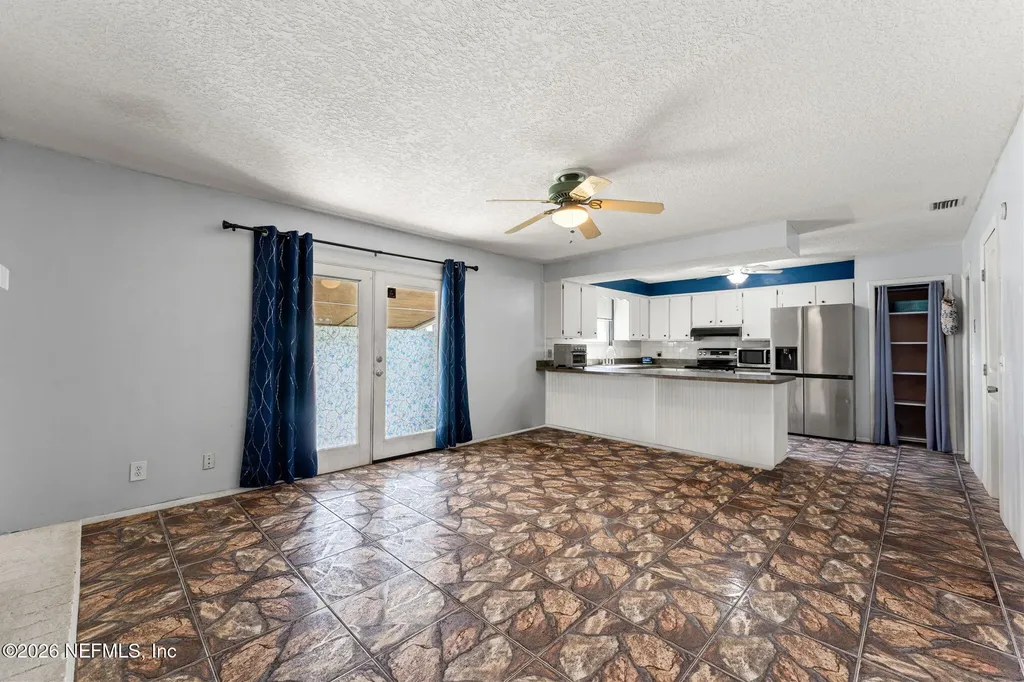 284 Baisden Road Jacksonville FL 32218