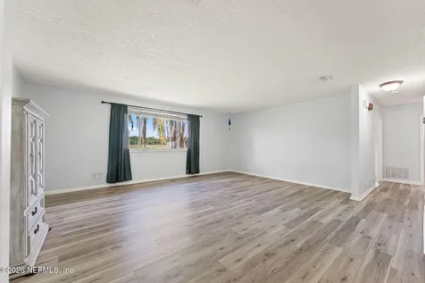 284 Baisden Road Jacksonville FL 32218