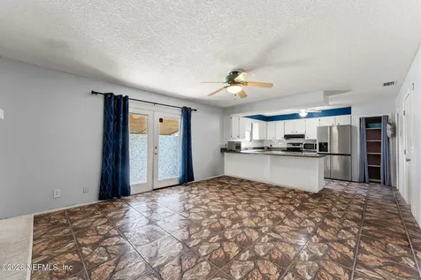 284 Baisden Road Jacksonville FL 32218