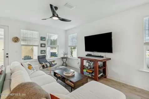 213 Daydream Avenue Yulee FL 32097