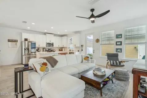 213 Daydream Avenue Yulee FL 32097