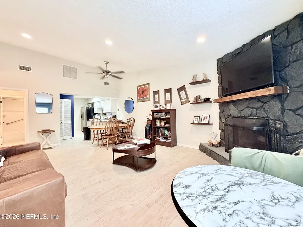 10420 Big Tree Circle W Jacksonville FL 32257