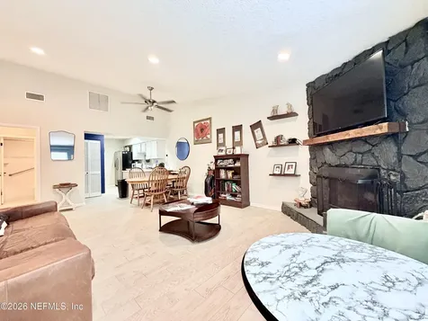 10420 Big Tree Circle W Jacksonville FL 32257