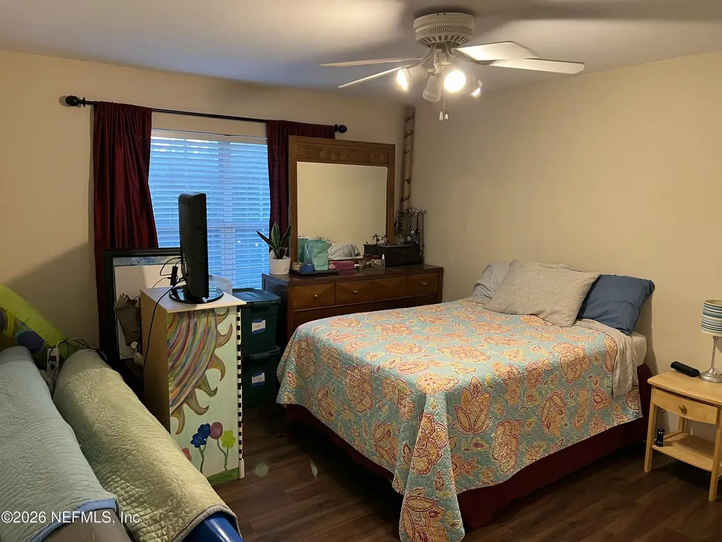 7800 Point Meadows Drive Jacksonville FL 32256