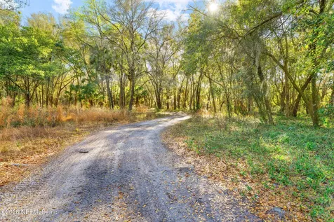 120 County Road 309c Palatka FL 32177