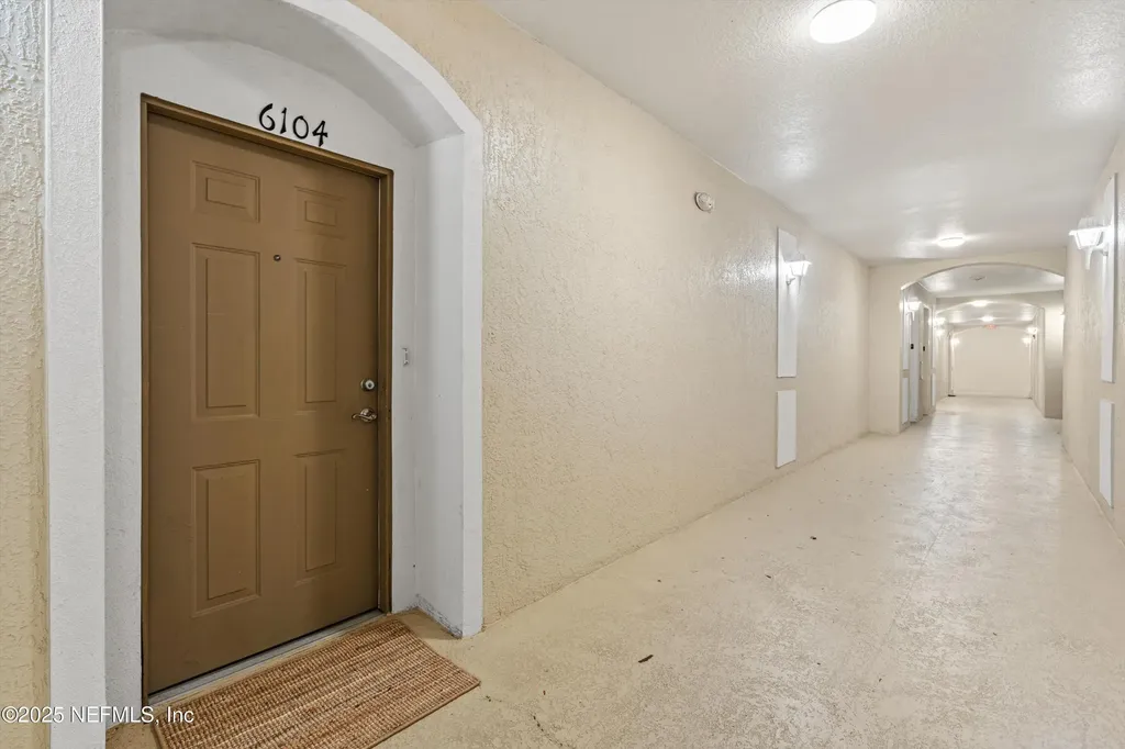 7801 Point Meadows Drive Jacksonville FL 32256