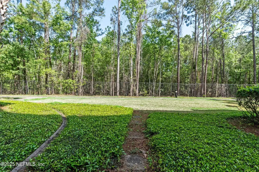 7801 Point Meadows Drive Jacksonville FL 32256