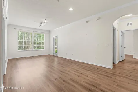 7801 Point Meadows Drive Jacksonville FL 32256