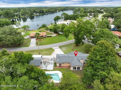 306 Lake Marietta Drive W Jacksonville FL 32220