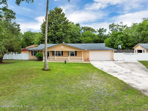 306 Lake Marietta Drive W Jacksonville FL 32220