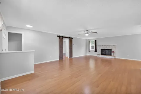 306 Lake Marietta Drive W Jacksonville FL 32220