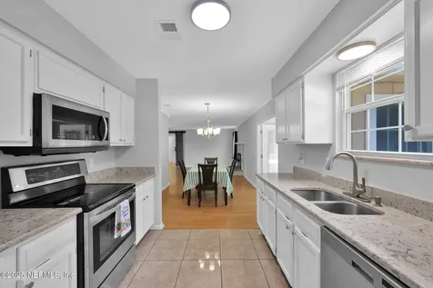 306 Lake Marietta Drive W Jacksonville FL 32220