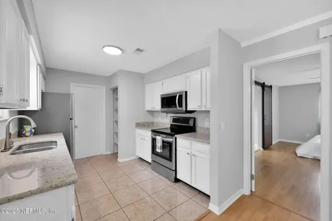 306 Lake Marietta Drive W Jacksonville FL 32220