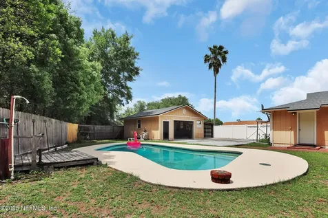 306 Lake Marietta Drive W Jacksonville FL 32220