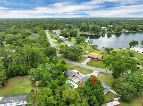 306 Lake Marietta Drive W Jacksonville FL 32220