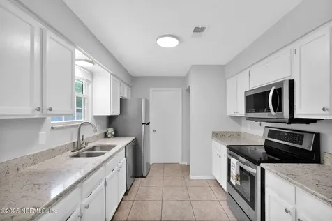 306 Lake Marietta Drive W Jacksonville FL 32220