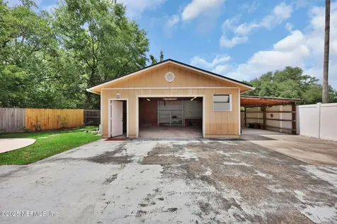 306 Lake Marietta Drive W Jacksonville FL 32220
