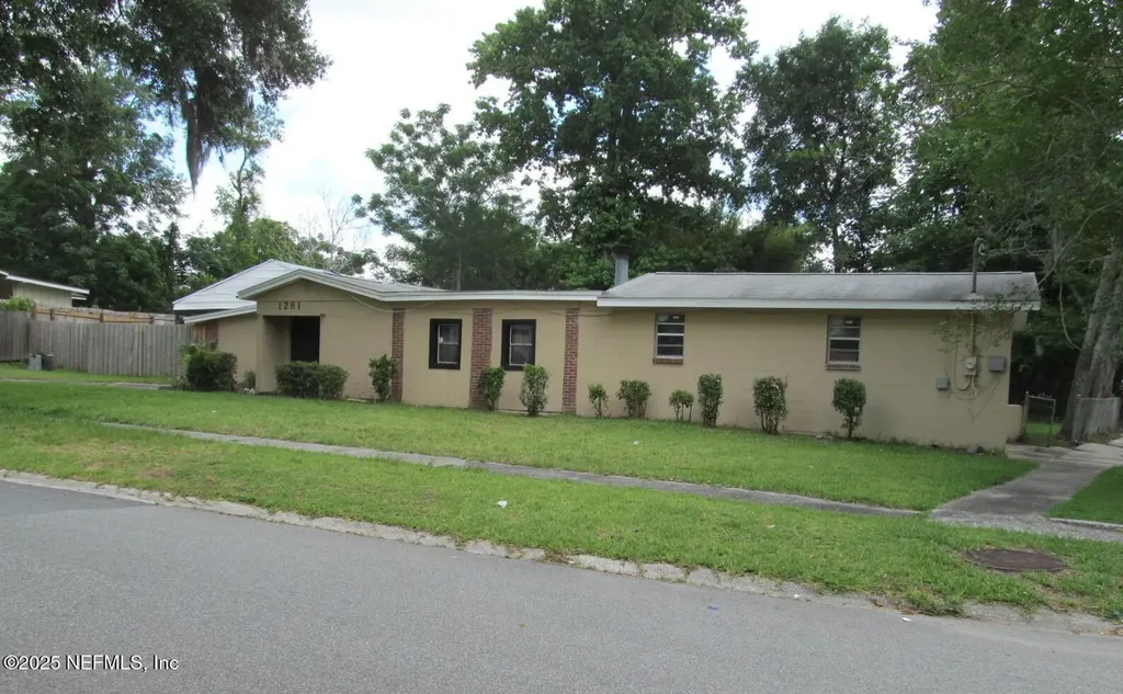 1261 Knobb Hill Drive Jacksonville FL 32221
