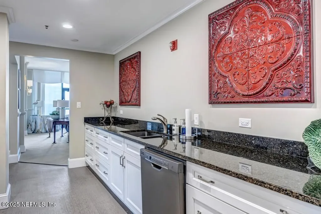 2970 St Johns Avenue Jacksonville FL 32205