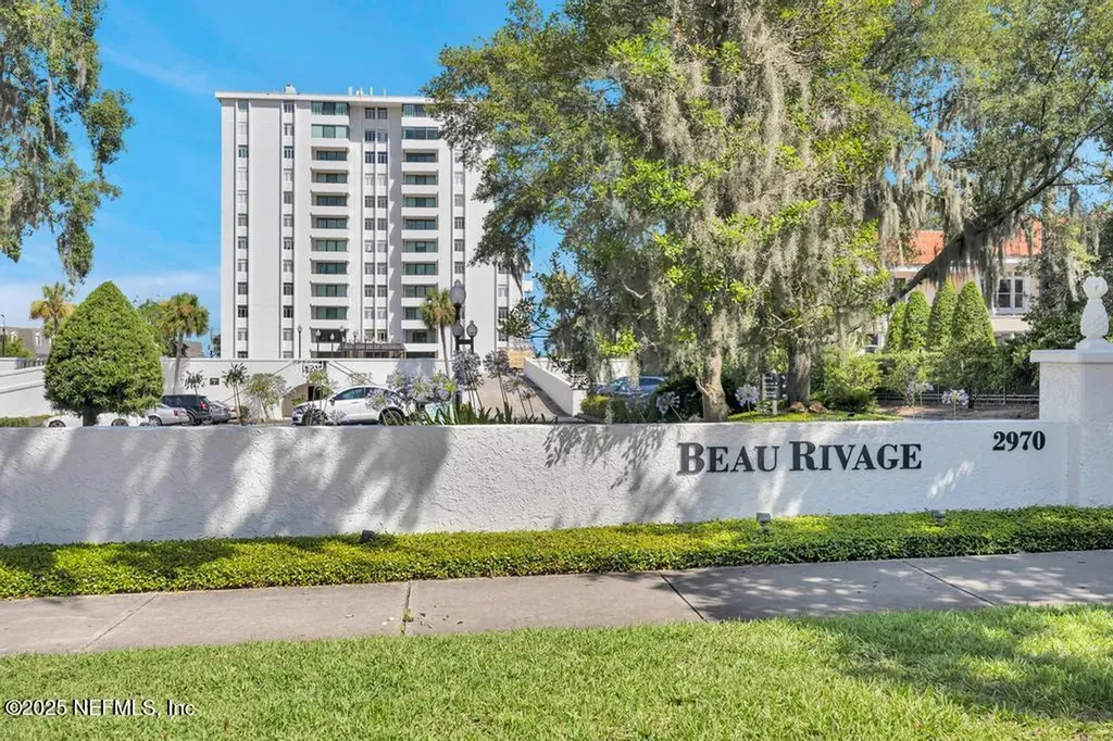 2970 St Johns Avenue Jacksonville FL 32205