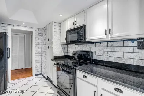 2970 St Johns Avenue Jacksonville FL 32205