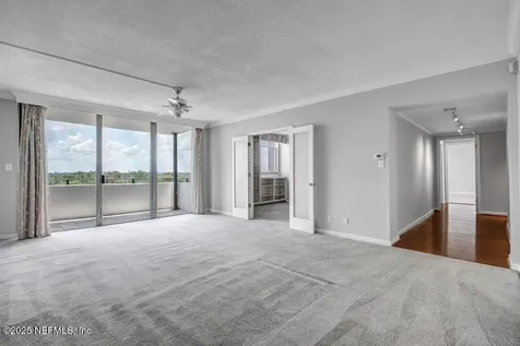 2970 St Johns Avenue Jacksonville FL 32205