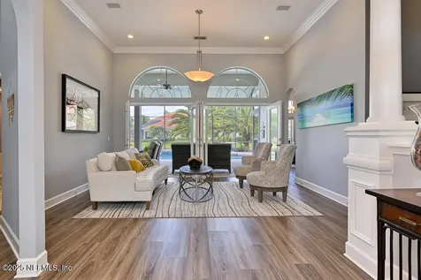 1318 Charter Court E Jacksonville FL 32225