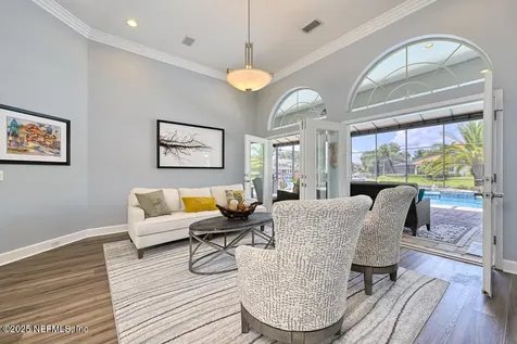 1318 Charter Court E Jacksonville FL 32225