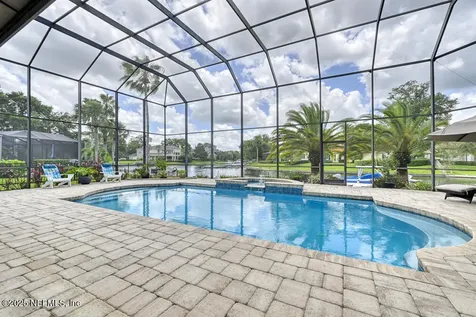 1318 Charter Court E Jacksonville FL 32225